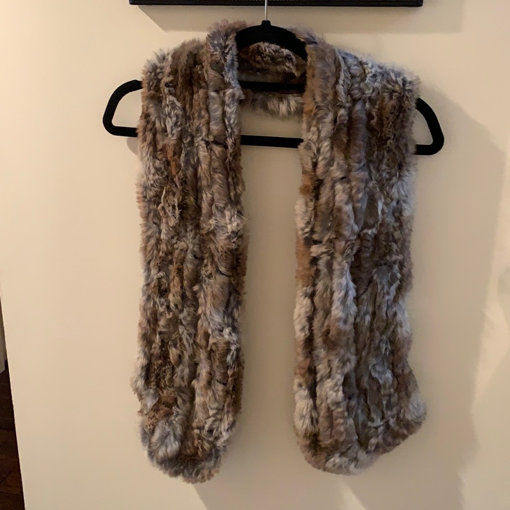 RabbiFur Scarf RN 112595 Excellent Condition